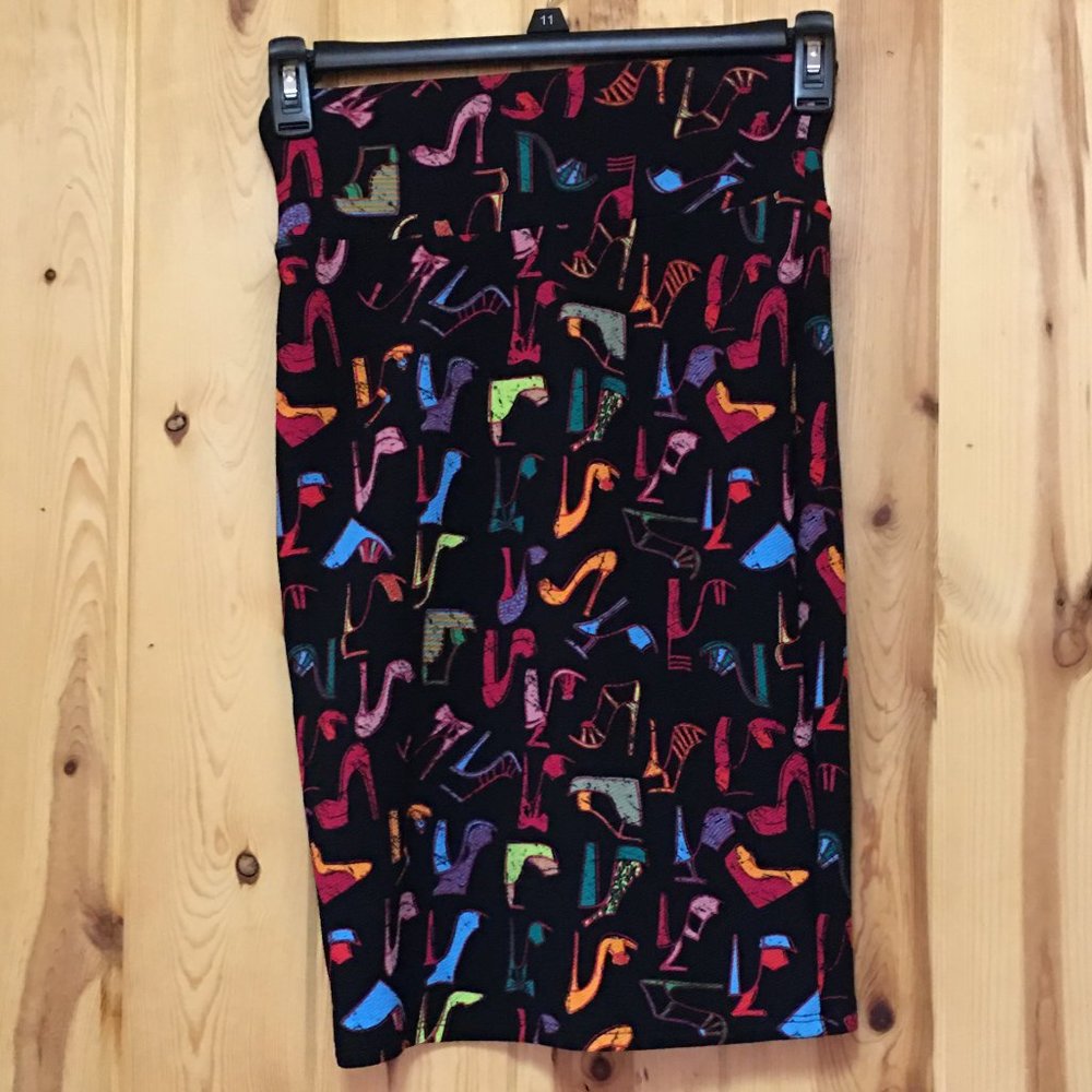 LuLaRoe Cassie pencil skirt with high heel print EUC Last Chance